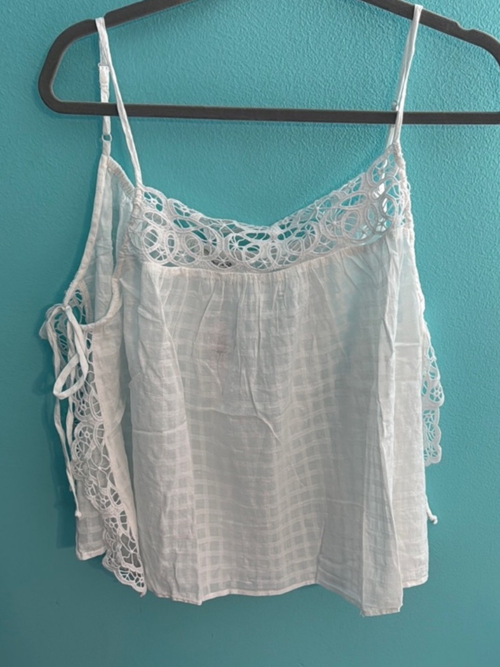 XL American Eagle White Lace-Trim Sleeveless Women's Top